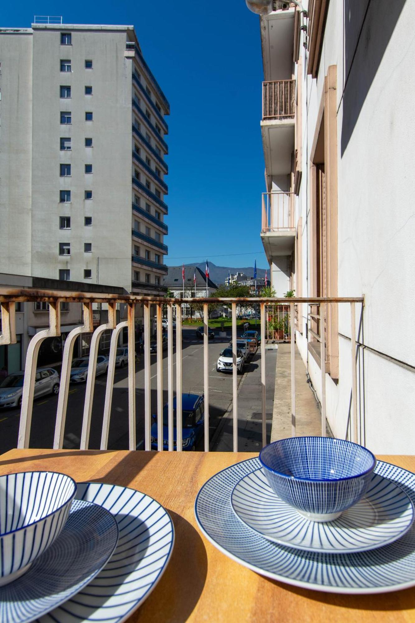 Appartement T3 Gare De Chambery Centre Ville Exterior foto